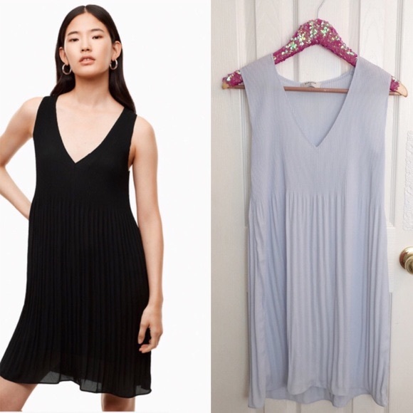 Aritzia Dresses & Skirts - Aritzia Babaton Mathis Chiffon Pleated Dress size large